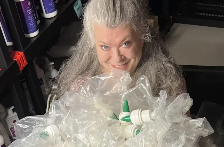 Photo of Lisa Levison, the visionary behind DERMAGLOVE. How climate patterns impact our lives.